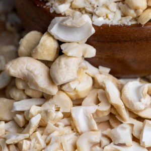 Konkan 4 Tukda Cashews – Fresh 4 Tukda Kaju Online India - LWP Cashews